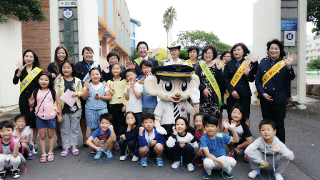 서부서, 개학철 어린이 교통사고 예방’을 위한 안전한 등굣길 캠페인