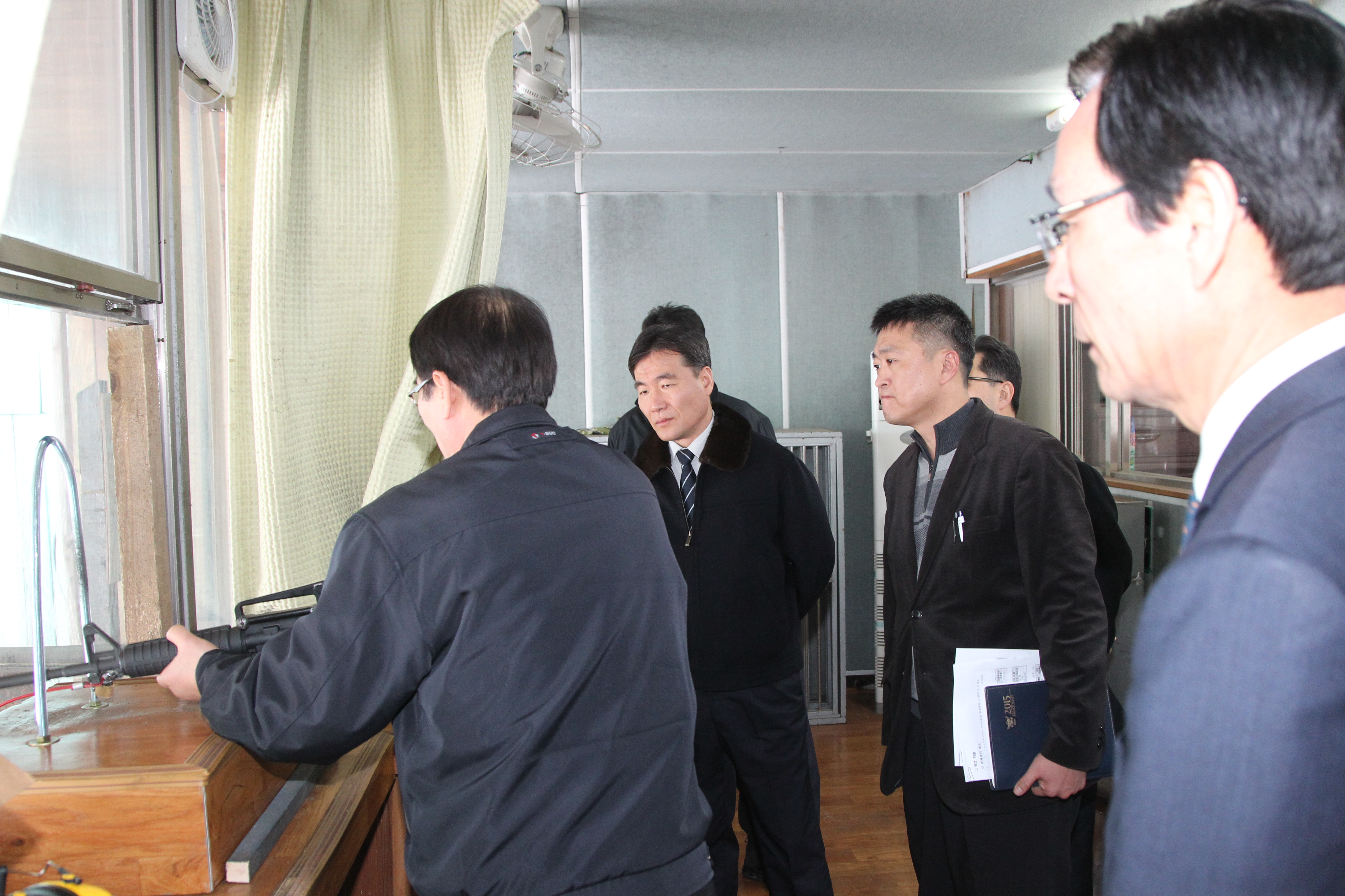 제주경찰청 차장(서범규), CCTV 통합관제센터 요원 표창 격려 및 사격장 총기 안전관리 실태 점검